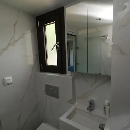 Apartment Yiannis Rania *