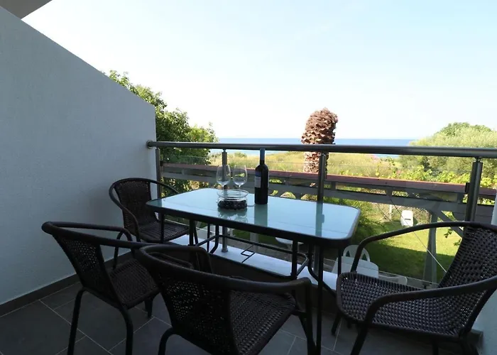Yiannis Rania Apartament Polychrono