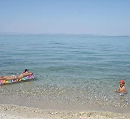 Appartement Yiannis Rania *